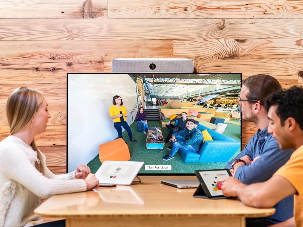 Videokonferenz mit Cisco Webex Room Kit Mini - All-In-One System mit Touch 10, eingebauter Kamera und 4K Auflösung